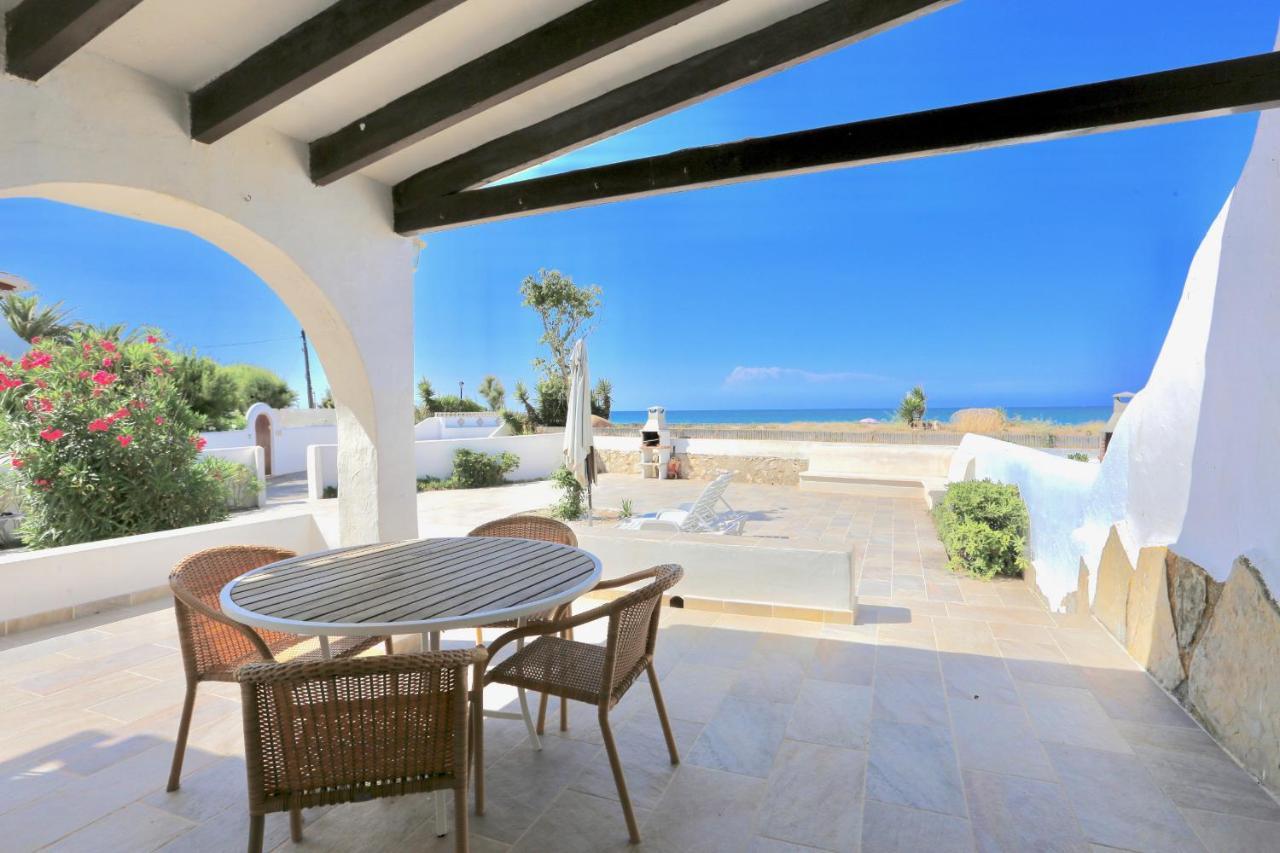 Urbanizacion El Oasis, 20 Villas En 1ª Linea Playa デニア エクステリア 写真