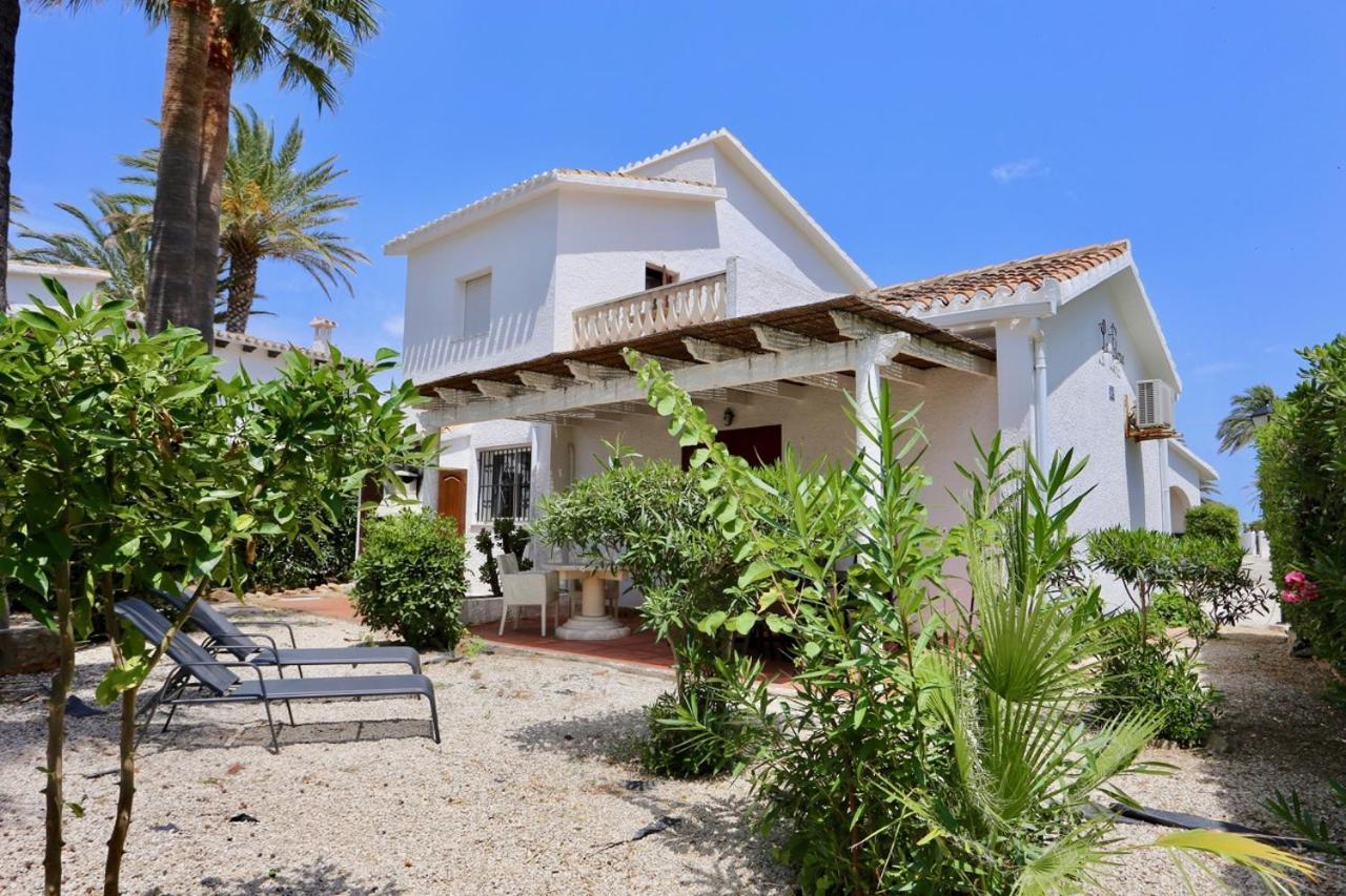 Urbanizacion El Oasis, 20 Villas En 1ª Linea Playa デニア エクステリア 写真