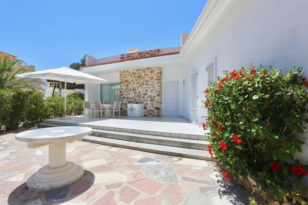 Urbanizacion El Oasis, 20 Villas En 1ª Linea Playa デニア エクステリア 写真