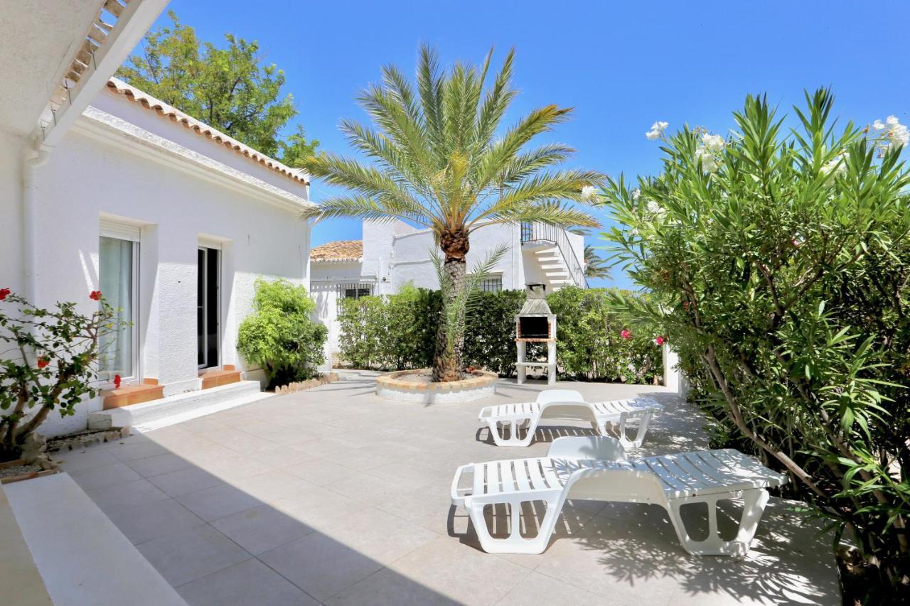 Urbanizacion El Oasis, 20 Villas En 1ª Linea Playa デニア エクステリア 写真